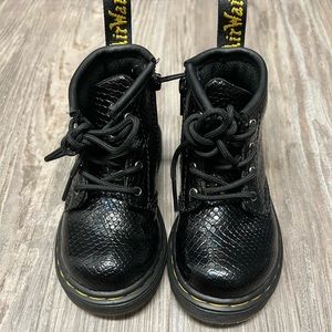 Dr Martens toddler boots size 6 US black